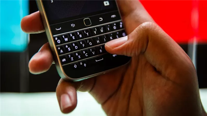 كيف خسر عملاق التكنولوجيا بلاك بيري مليارات الدولارات خلال عقد واحد؟