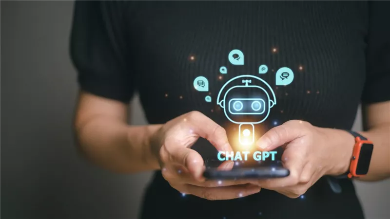 في 2025.. أفضل 7 تطبيقات للذكاء الاصطناعي في كتابة النصوص بالعربية 