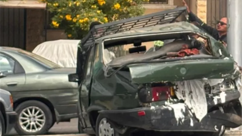 إصابة 3 أشخاص في تصادم سيارتين ملاكي أعلى محور جمال عبد الناصر بالقاهرة 