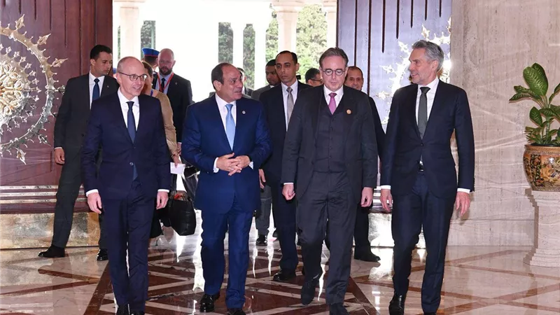 الرئيس السيسي: مصر تستضيف نحو 9.5 مليون أجنبي دون وجود معسكرات للاجئين