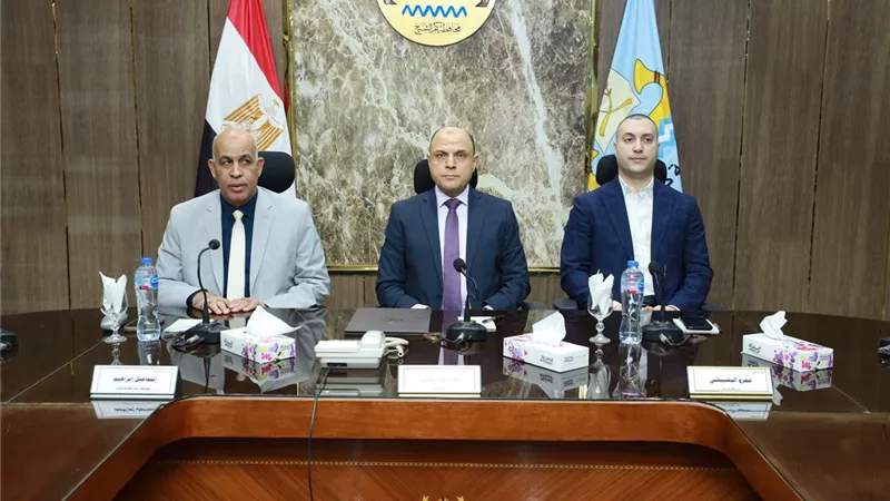 بروتوكول تعاون لتنسيق خدمات الاستقبال والطوارئ بين الصحة والجامعة والتأمين الصحي بكفر الشيخ