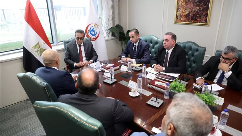 وزير الصحة يبحث مع «اتصالات مصر» تطوير المنظومة الصحية الرقمية