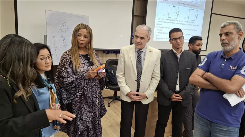 رئيس جامعة أسوان يستقبل وفد برنامج الأمم المتحدة الإنمائي