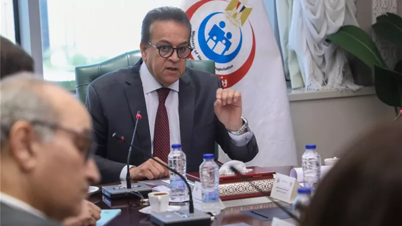 وزير الصحة يتابع ضوابط صرف الأجهزة التعويضية ضمن منظومة التأمين الشامل