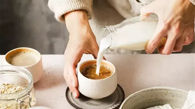 3 مجموعات غذائية تصيبك بالانتفاخ في هذه الحالة.. احذرها