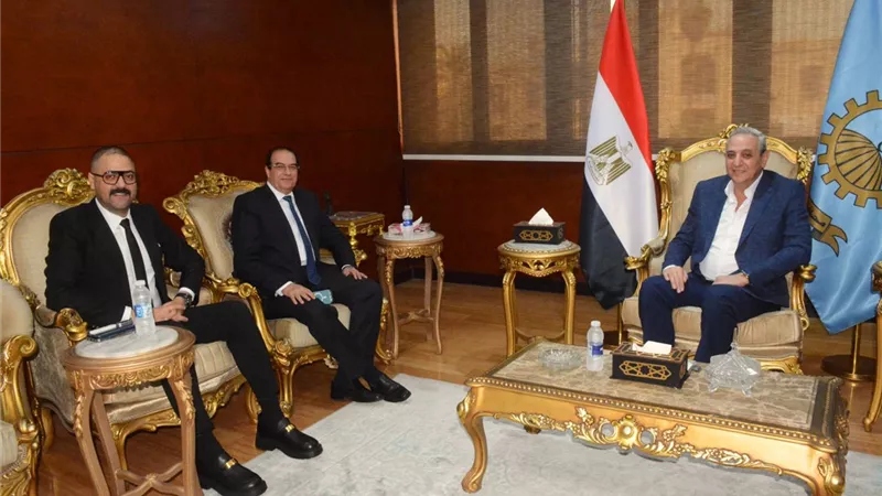 محافظ الغربية يفتح صفحة جديدة من التعاون مع مجلس الشيوخ لدعم التنمية