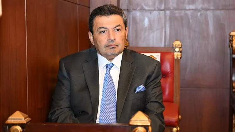 الوفد يرد على جدل 
