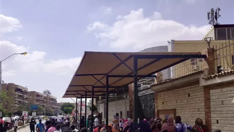 للاجئين في مصر .. 4 طرق لاستلام مساعداتك النقدية من المفوضية