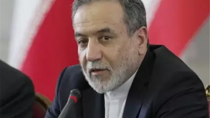وزير الخارجية الإيراني يبعث رسالة إيجابية لواشنطن عن المفاوضات النووية