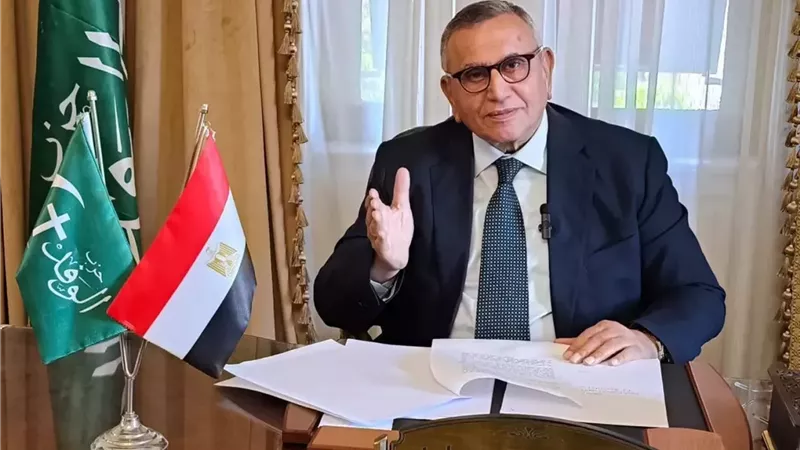 بعد اعتذار حسين منصور.. رئيس الوفد: فيه غيره كتير| خاص 