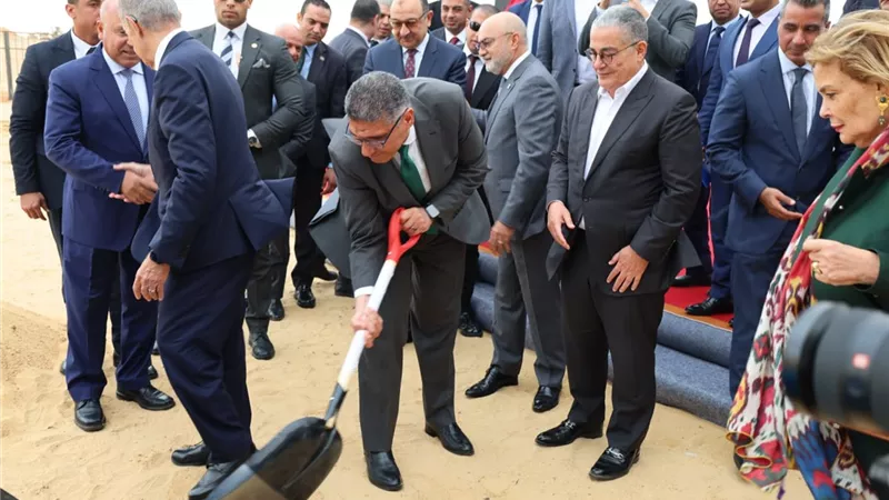 محافظ الجيزة يؤكد حرص المحافظة على إزالة معوقات الاستثمار ودعم القطاع الصناعي