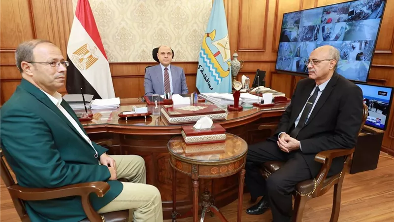 محافظ كفر الشيخ: إزالة 45 إعلانًا مخالفًا ببيلا واستمرار الحملات 