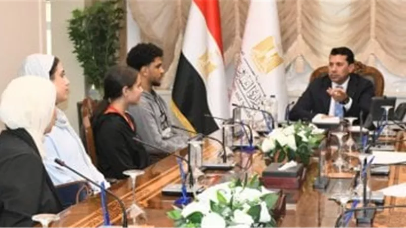 وزير الرياضة لأبطال المشروع الموهبة: الدولة لن تتأخر عنكم