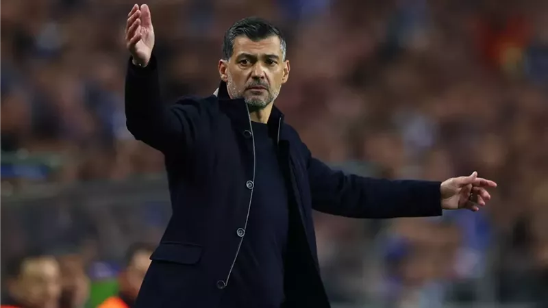 كونسيساو يهاجم التحكيم ويكشف حقيقة استبعاد بيرجوين من الاتحاد السعودي