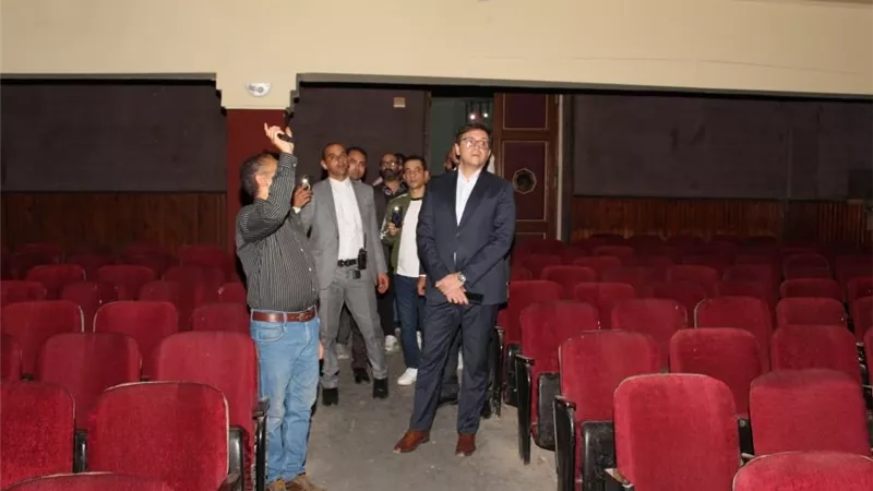 وزير الثقافة يوجه بسرعة تطوير سينما ديانا وتحويلها لخدمة الجمهور