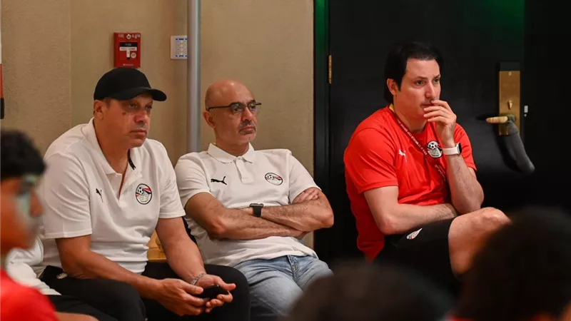 محاضرة فنية لمنتخب الناشئين قبل مواجهة هايتي | صور