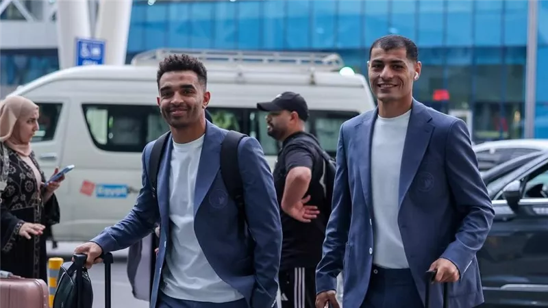 بيراميدز يغادر القاهرة إلى الإمارات لمواجهة الزمالك في السوبر المصري| صور