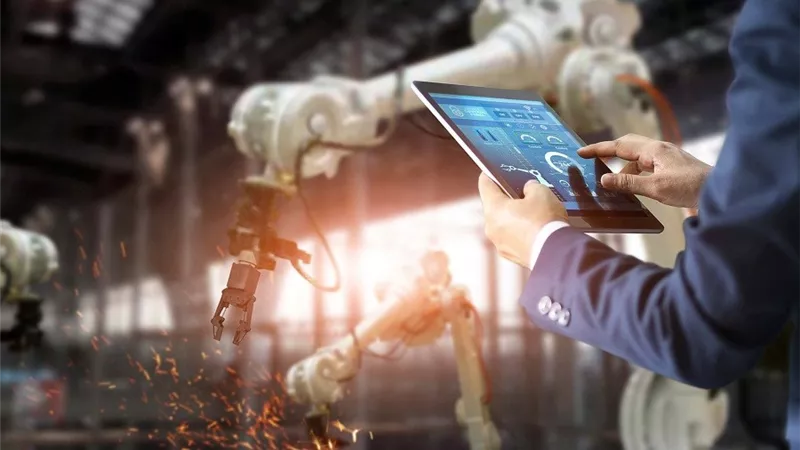 القطاع الصناعي يقود التعافي الاقتصادي.. مساهمة تقترب من 15% في 2025