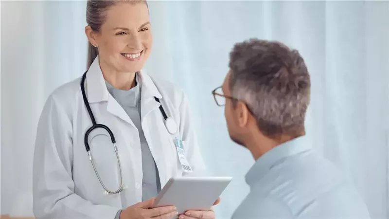 10 فحوصات تنقذ حياتك.. هكذا تحافظ على صحتك بعد الخمسين