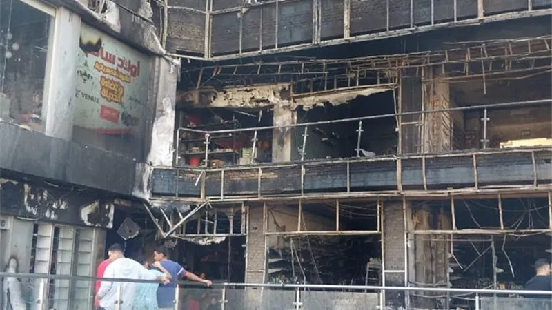 حريق في مول شهير بالعبور.. والحماية المدنية تتدخل