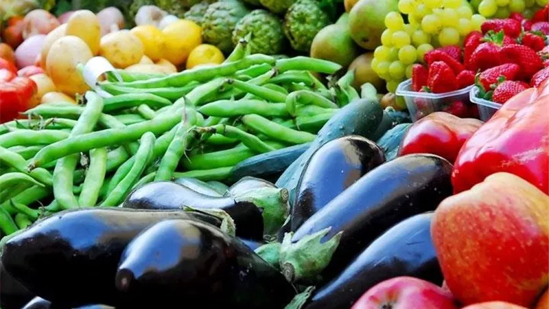 أسواق الخضار اليوم.. تراجع في 9 أصناف أبرزها الطماطم والفاصوليا