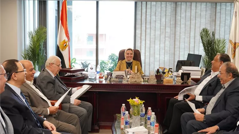 جامعة عين شمس تستعد لإطلاق مركز متقدم لتقنيات النانو