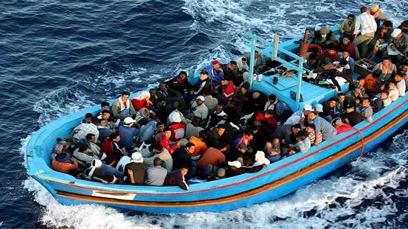 إيطاليا تسجل 50 ألف مهاجر واليونان 13 ألفا بطرق غير شرعية 