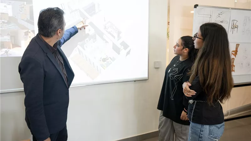 جامعة مصر للمعلوماتية تطلق برنامج التصميم الداخلي الرقمي باستخدام الذكاء الاصطناعي