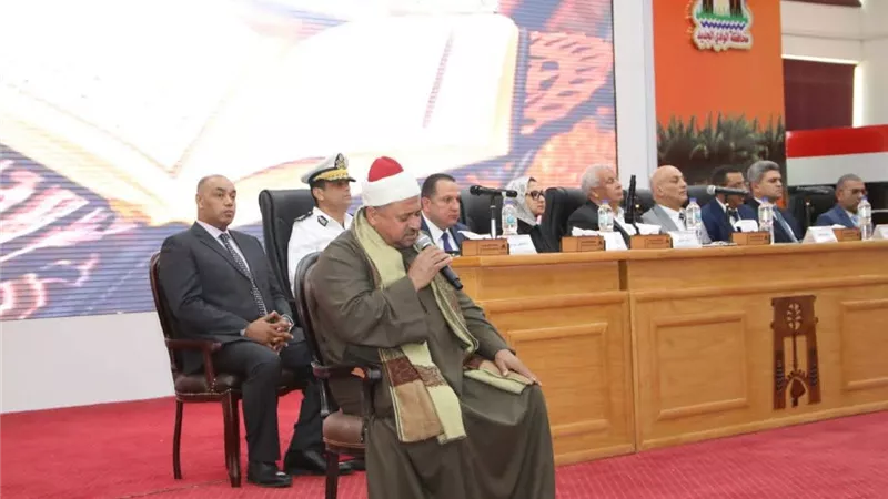 محافظ الوادي الجديد يشهد القرعة العلنية لحج وزارة الداخلية