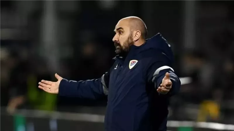 صدمة في الدوري الصربي.. وفاة ملادن جيجوفيتش مدرب رادنيتشكي أثناء المباراة