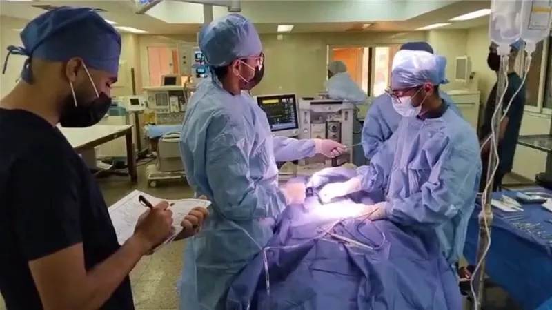 مستشفى سوهاج الجامعي ينظم دورة تدريبية للتعريف بسياسات الجودة في العمليات الجراحية