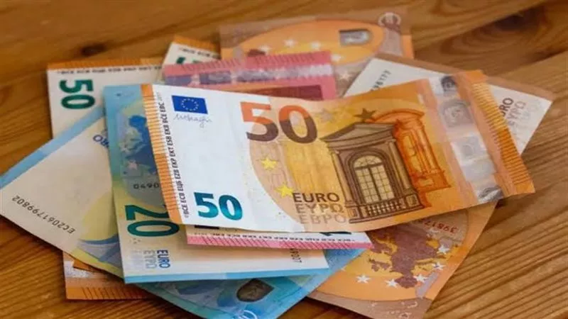 استقرار حذر في سعر اليورو مقابل الجنيه.. وتعاملات هادئة صباح اليوم