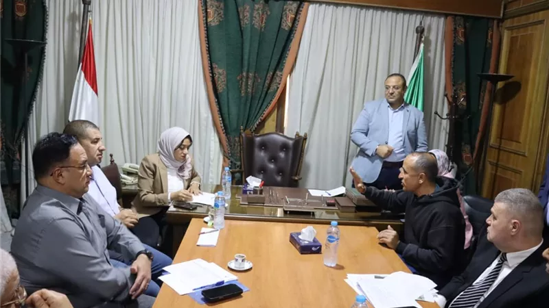 نائب محافظ القليوبية تعقد اللقاء الجماهيري الأسبوعي لحل مشكلات المواطنين