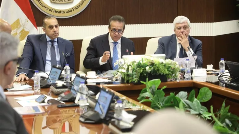 وزير الصحة يؤكد ضرورة زيادة الاستثمارات وتحسين الإنتاجية ودعم رأس المال البشري