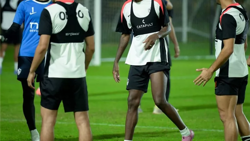 الزمالك يضع اللمسات الأخيرة قبل موقعة بيراميدز في السوبر المصري