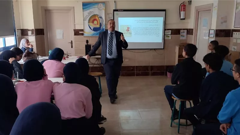 جامعة قناة السويس تنظم برنامجا تدريبيا حول 