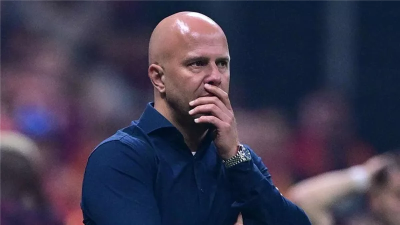 سلوت يشتكي ضيق فترات الراحة بعد فوز ليفربول على ريال مدريد بدوري الأبطال