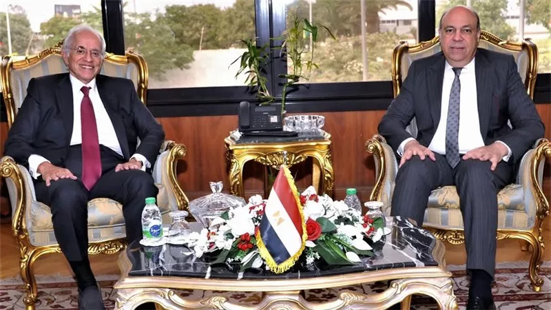 وزير الطيران المدني: الحكومة تستعد لطرح 11 مطاراً للقطاع الخاص للإدارة والتشغيل