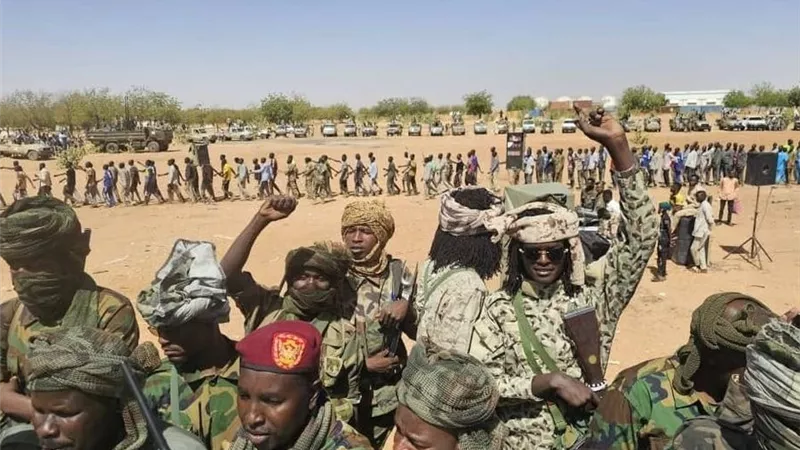 الجيش السوداني يسيطر على الطينة ويكبد الدعم السريع خسائر كبيرة| فيديو 