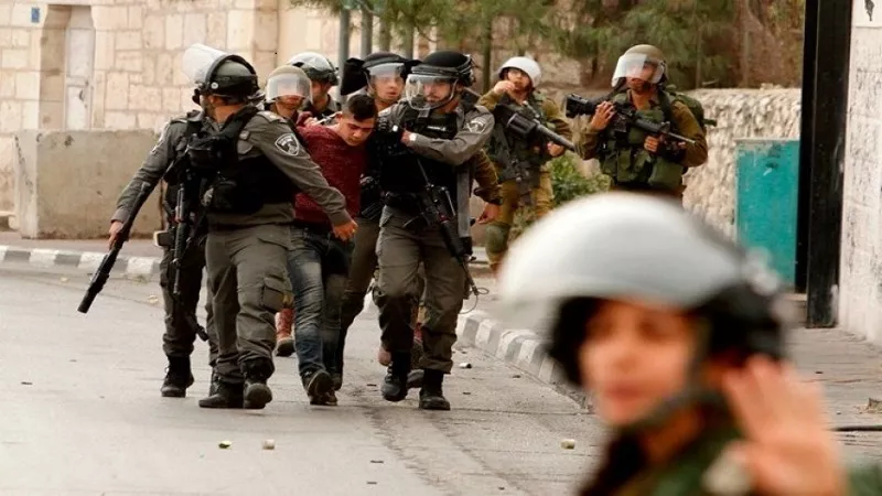 مواجهات عنيفة بين قوات الاحتلال والشبان الفلسطينيين في الضفة|فيديو