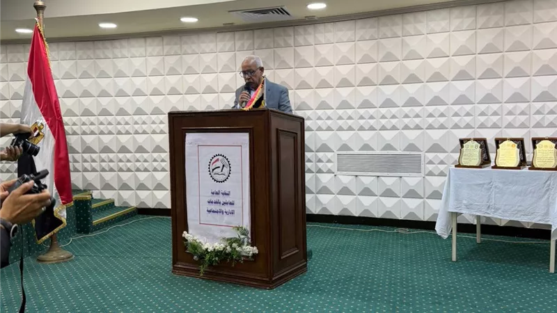 رئيس اتحاد العمال: قانون العمل الجديد حقق التوازن بين الحقوق والواجبات 