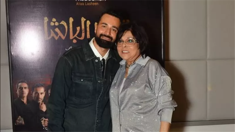 سر غياب حسين فهمي عن العرض الخاص لفيلم قصر الباشا