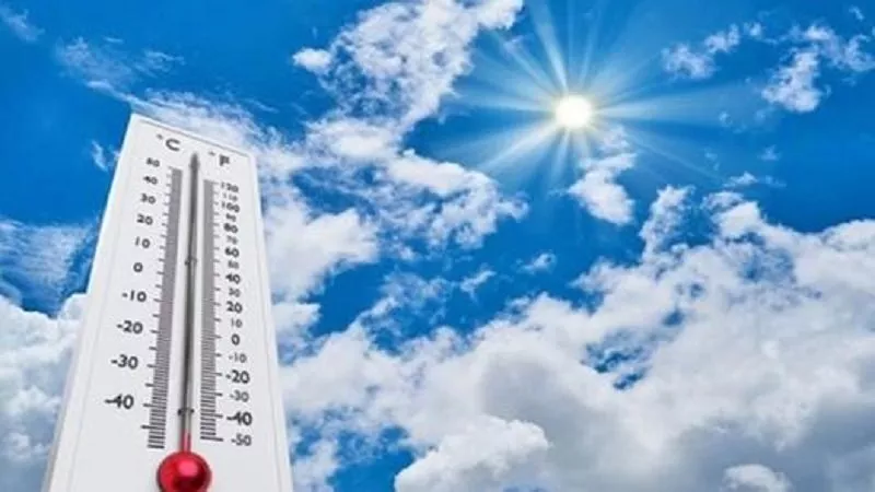 الأرصاد تحذر من فرص أمطار ببعض المناطق