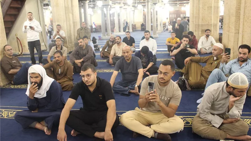 أستاذ بالأزهر: الإمام أبو حنيفة تراجع عن رأيه في 68 فتوى