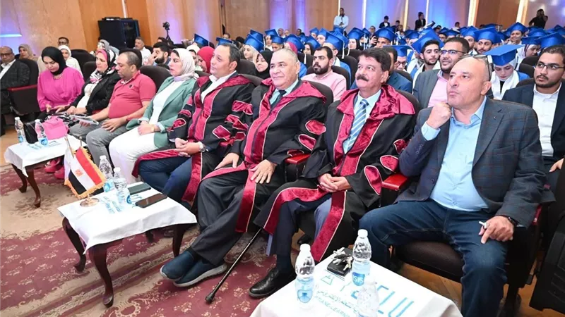 تخرّج الدفعة الثانية من الجامعة المصرية للتعلّم الإلكتروني الأهلية| صور 