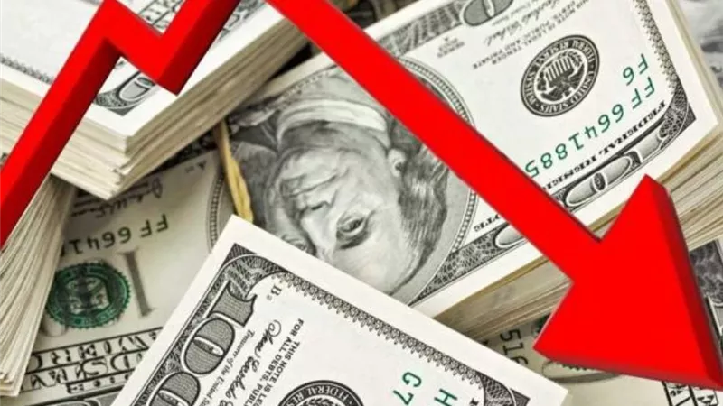 الدولار تحت الضغط في أول أيام تداولات 2026 مع توقع خفض الفائدة