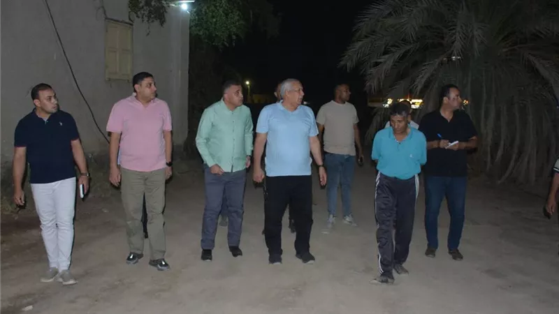 محافظ الوادي الجديد يبحث الاستفادة من مقر 