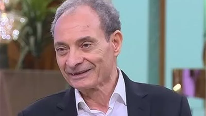 حسين حمودة: اختيار «نجيب محفوظ» شخصية معرض القاهرة للكتاب موفق|خاص 