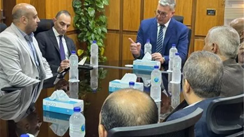 وزير البترول يوجه برفع كفاءة التدريب والالتزام بمعايير السلامة