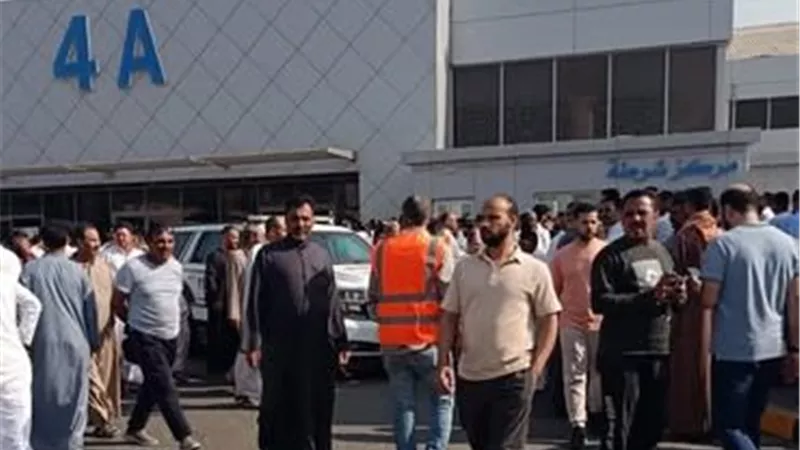 إقبال كثيف من المصريين بالكويت للتصويت في انتخابات النواب 2025